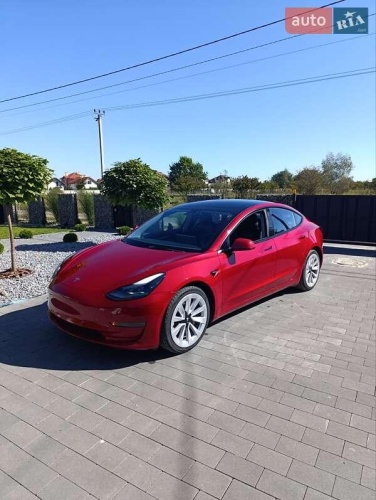 Tesla Model 3 2022