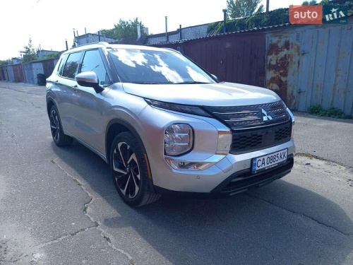 Mitsubishi Outlander 2022