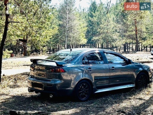 Mitsubishi Lancer 2011