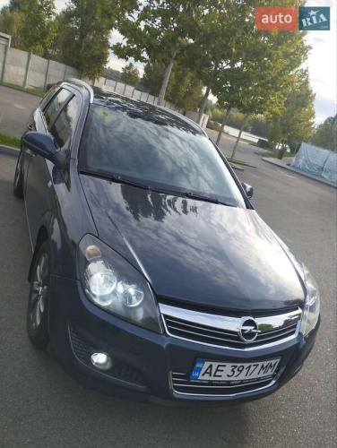 Opel Astra 2010