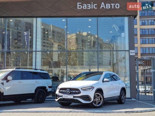 Mercedes-Benz GLA-Class 2023