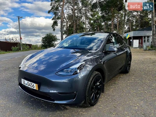 Tesla Model Y 2022