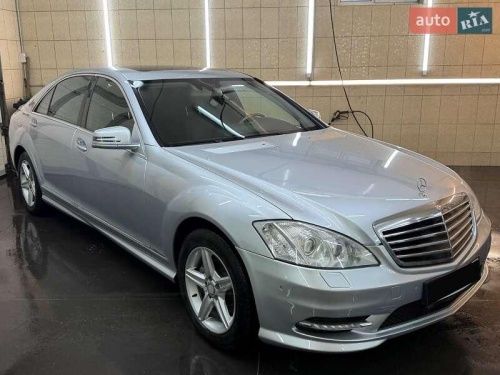 Mercedes-Benz S-Class 2008