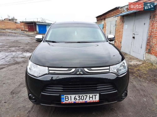 Mitsubishi Outlander 2013