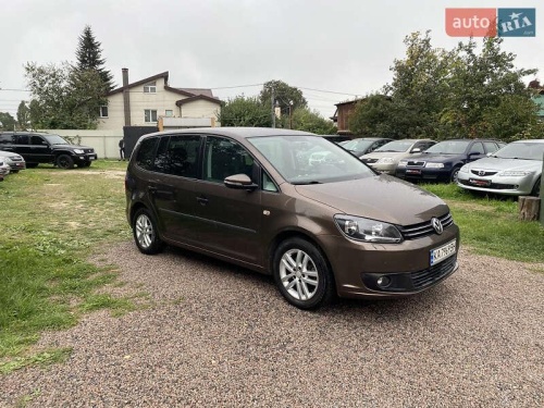 Volkswagen Touran 2011