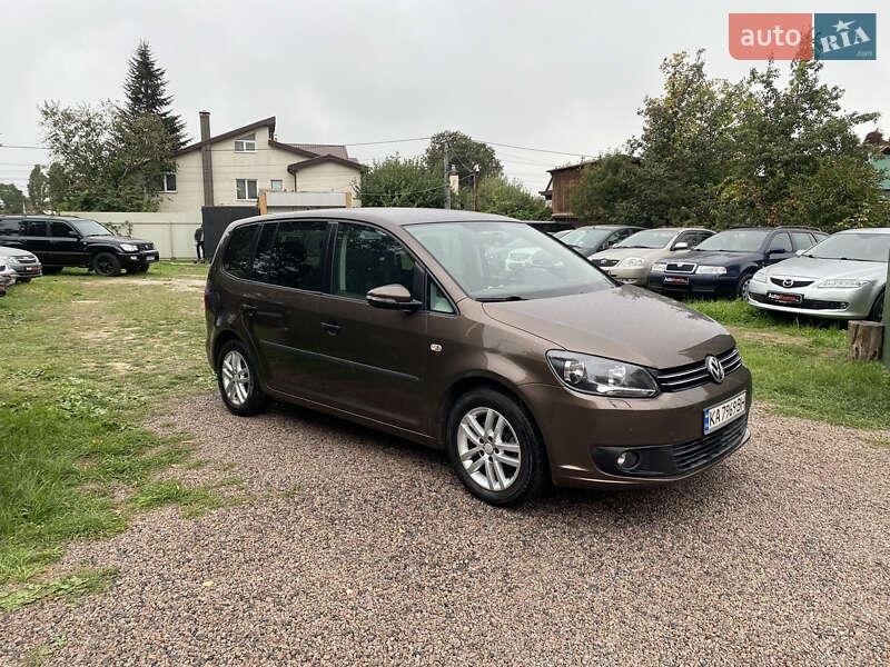 Volkswagen Touran 2011