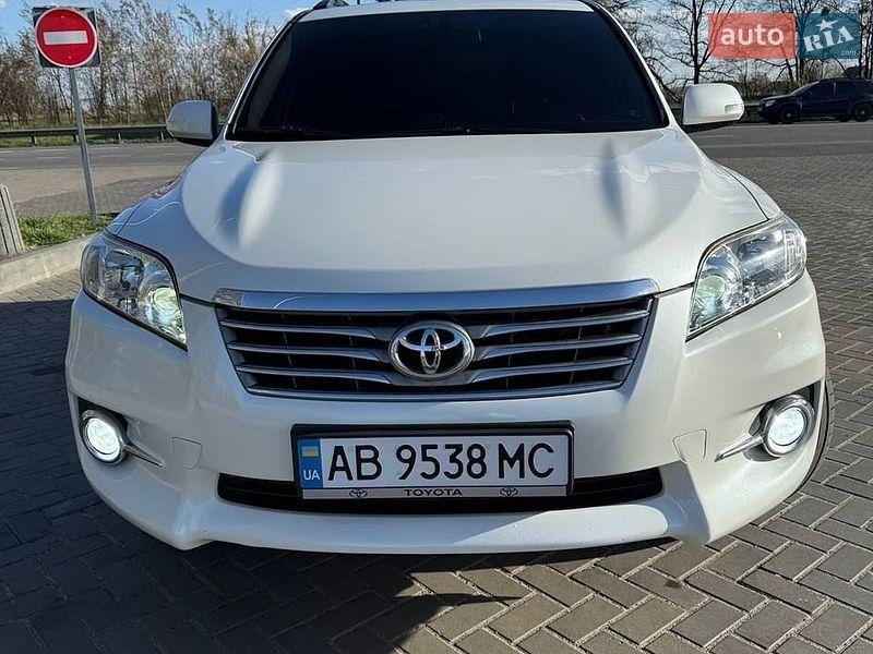 Toyota RAV4 2011