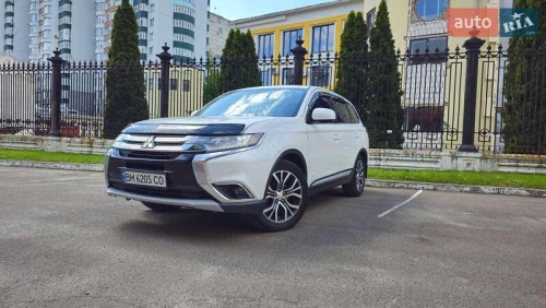 Mitsubishi Outlander 2015