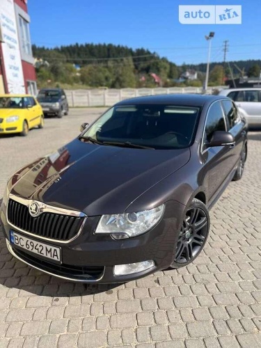 Skoda Superb 2011