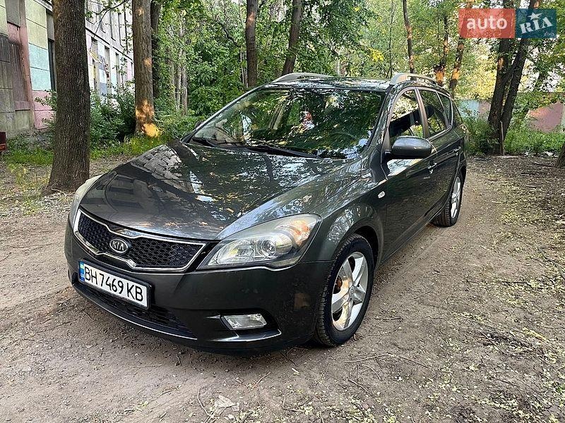 Kia Ceed 2012