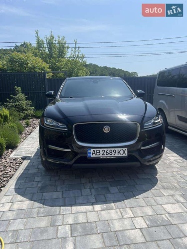 Jaguar F-Pace 2016