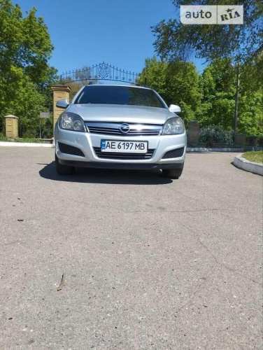 Opel Astra 2010