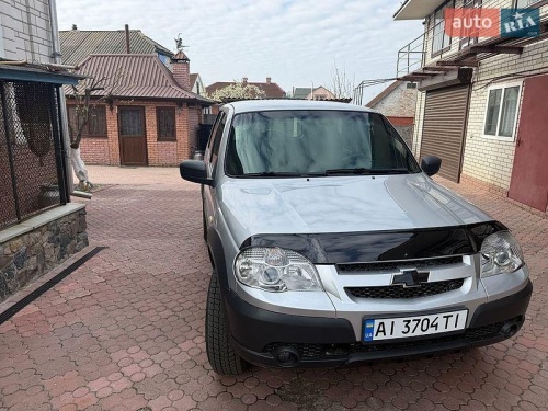 Chevrolet Niva 2012