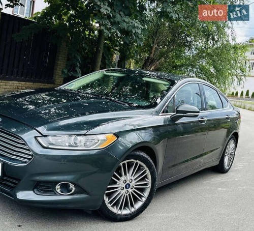 Ford Fusion 2015