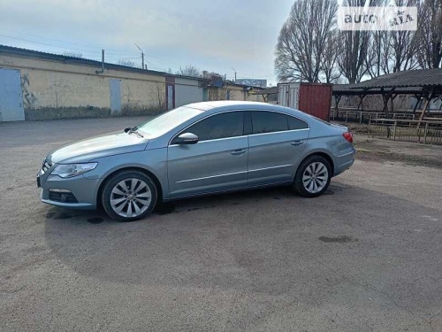 Volkswagen Passat CC 2011