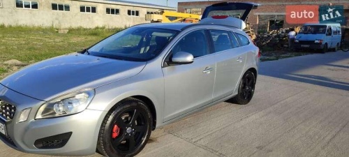 Volvo V60 2011