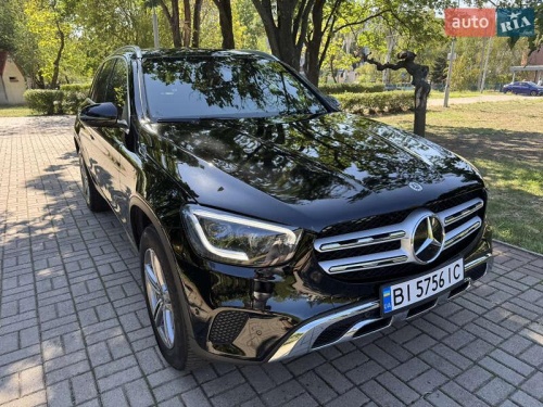 Mercedes-Benz GLC-Class 2021