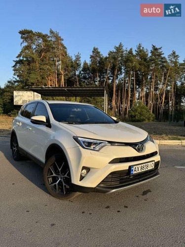 Toyota RAV4 2017