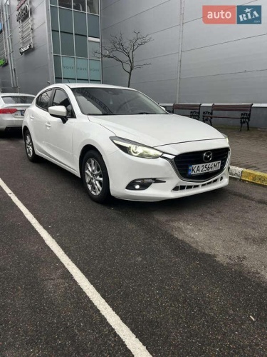 Mazda 3 2018