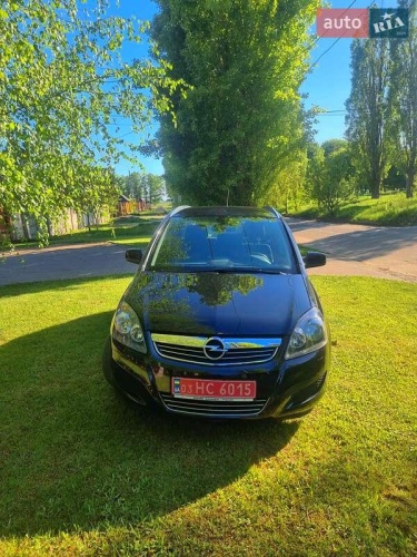 Opel Zafira 2012
