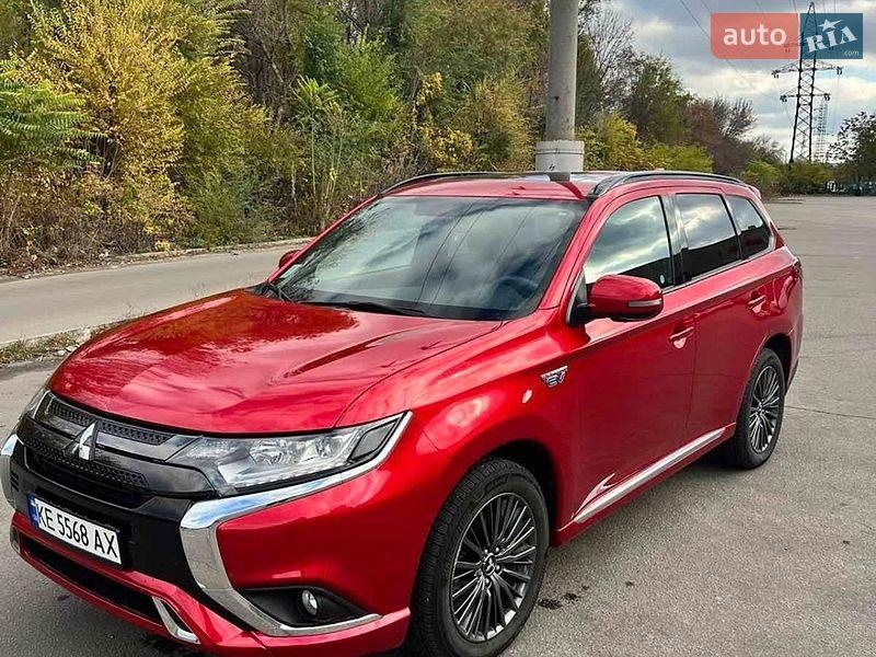 Mitsubishi Outlander 2021