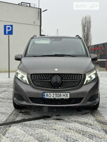 Mercedes-Benz V-Class 2017