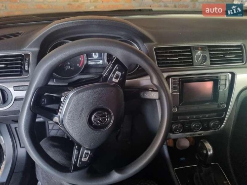 Volkswagen Passat 2016