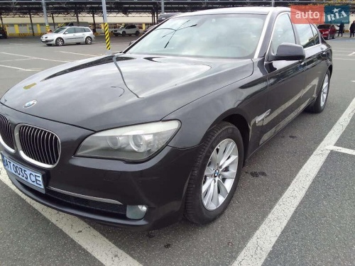BMW 7 Series 2011