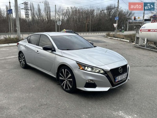 Nissan Altima 2021