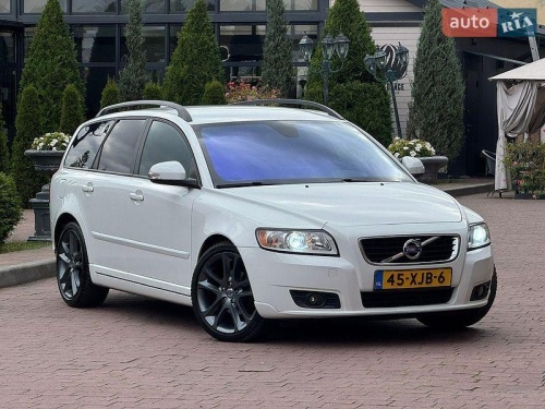 Volvo V50 2011