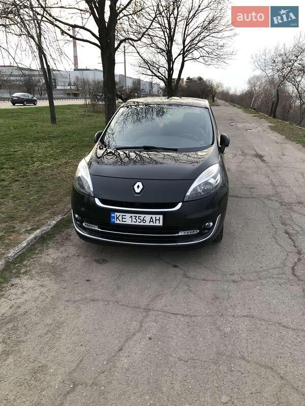 Renault Grand Scenic 2013