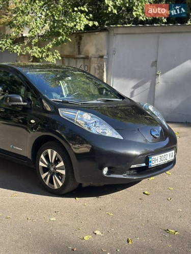 Nissan Leaf 2014