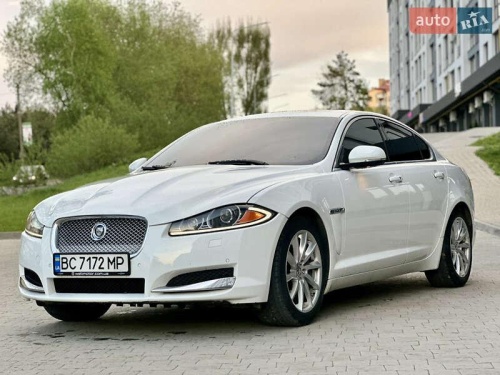 Jaguar XF 2012