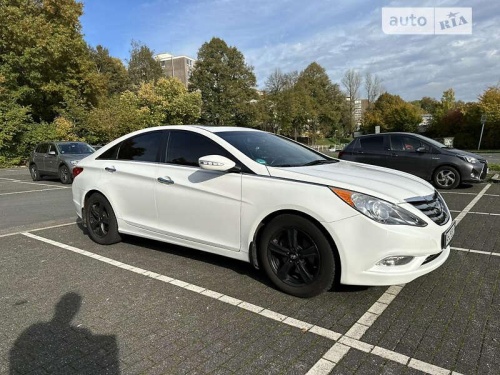 Hyundai Sonata 2013