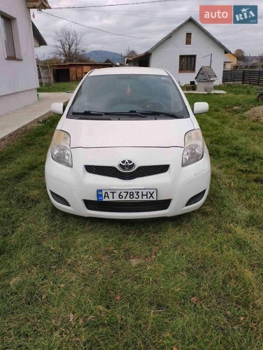 Toyota Yaris 2011