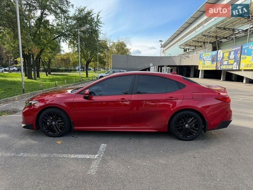 Toyota Camry 2025