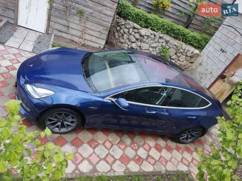 Tesla Model 3 2018