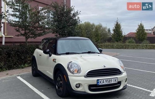 MINI Cooper 2012