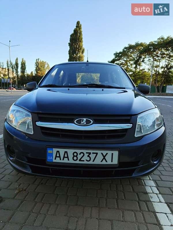 ВАЗ / Lada 2190 Granta 2013