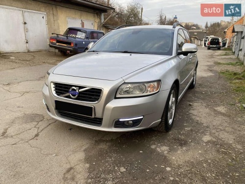 Volvo V50 2011
