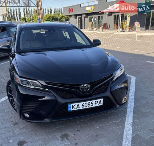 Toyota Camry 2018