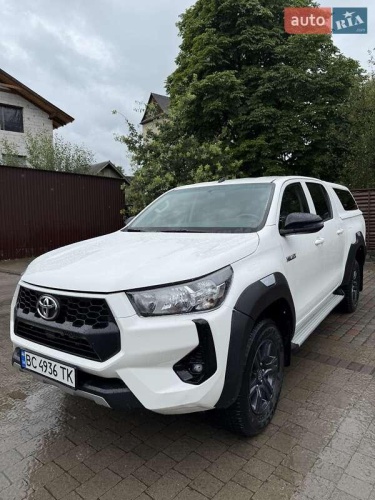 Toyota Hilux 2024