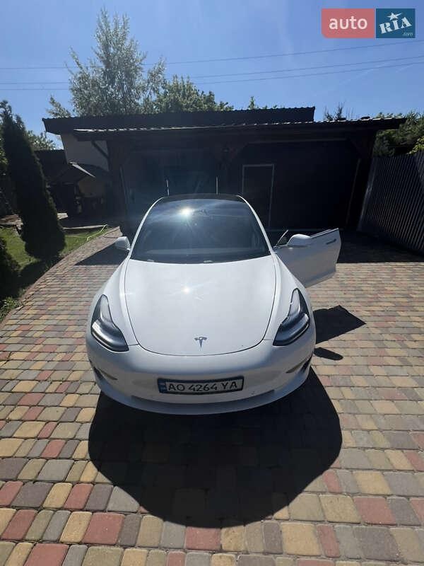 Tesla Model 3 2019