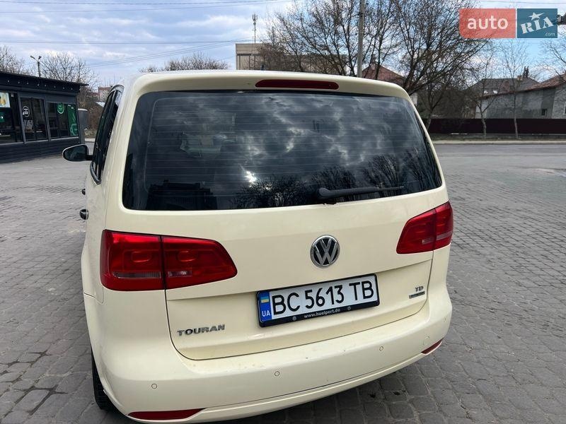 Volkswagen Touran 2013