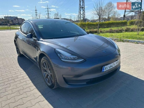 Tesla Model 3 2019