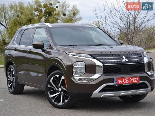 Mitsubishi Outlander 2021