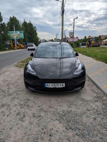 Tesla Model 3 2021