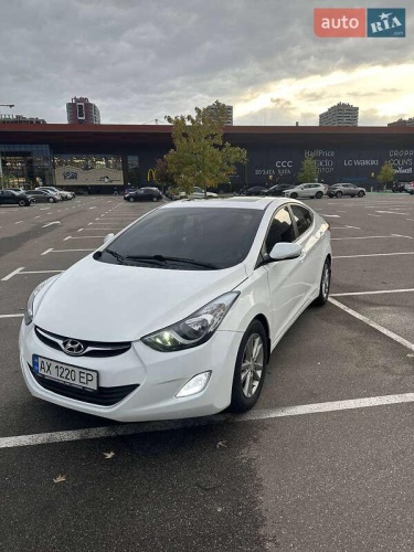 Hyundai Elantra 2011