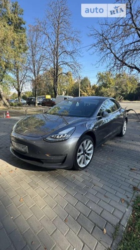 Tesla Model 3 2018