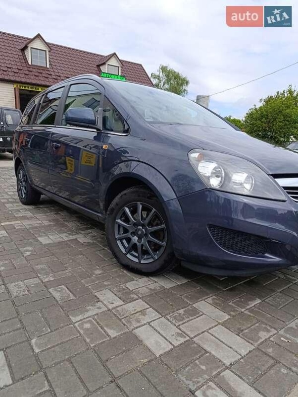 Opel Zafira 2010